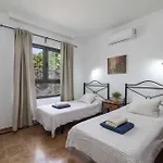 Vila Faroles